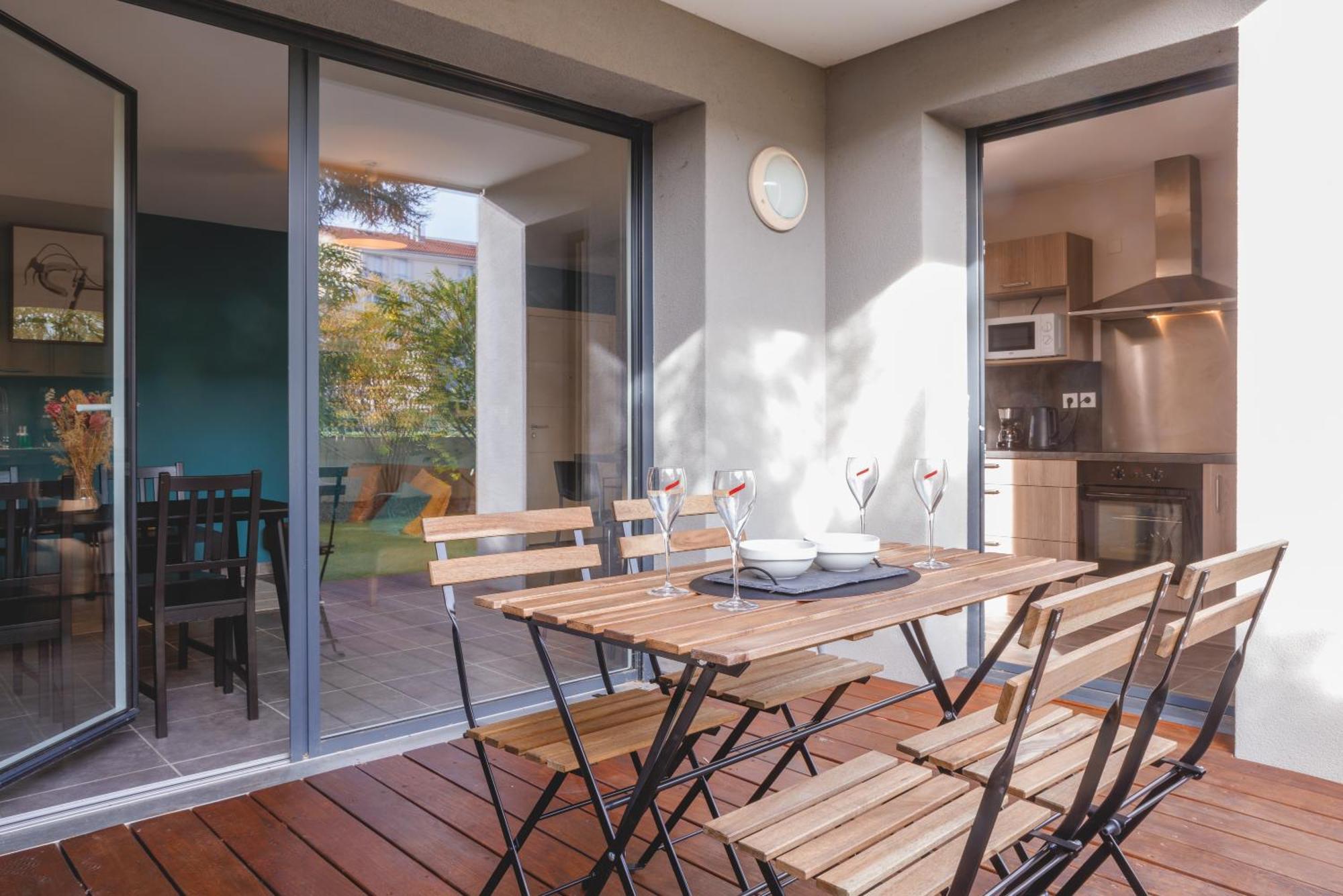 Superbe Appartement Terrasse Rdc - New Location Bourg-en-Bresse Extérieur photo